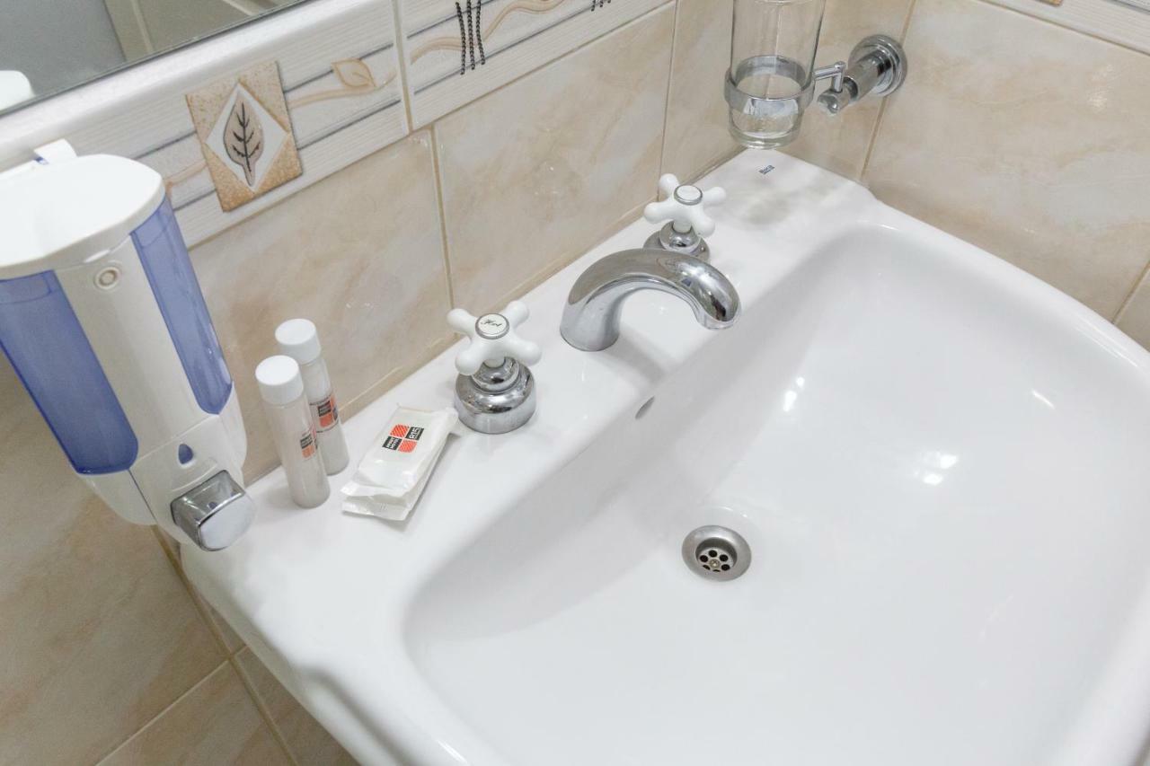 Apart Hotel Rivadavia 815 Neuquén Екстериор снимка