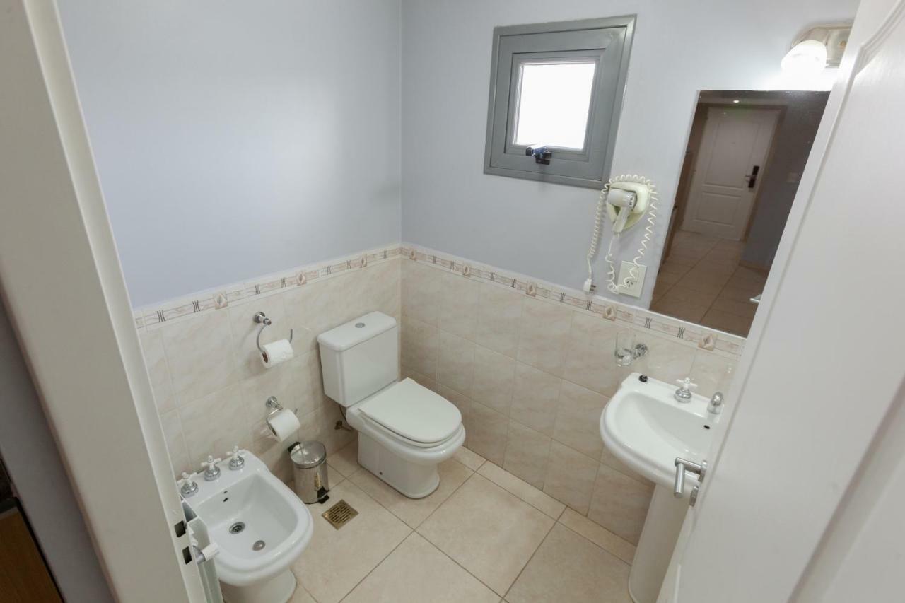 Apart Hotel Rivadavia 815 Neuquén Екстериор снимка