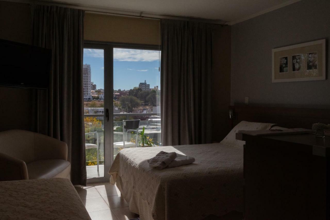 Apart Hotel Rivadavia 815 Neuquén Екстериор снимка
